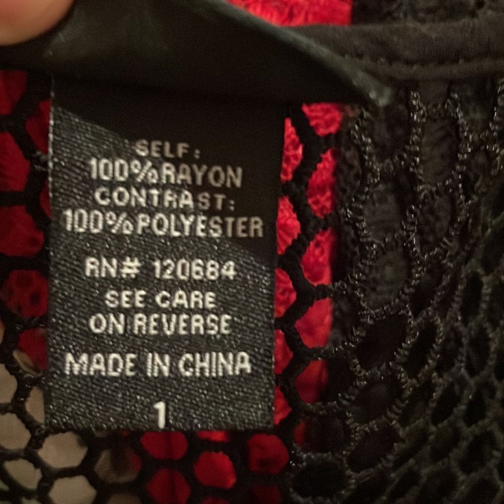 Torrid Aztec-y Flowy top 🌻 - Picture 9 of 9